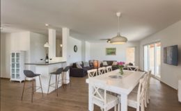 villa-vespera-porec-dining-kitchen